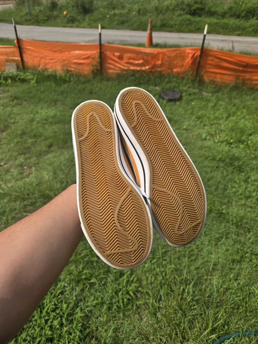 Nike kids lace